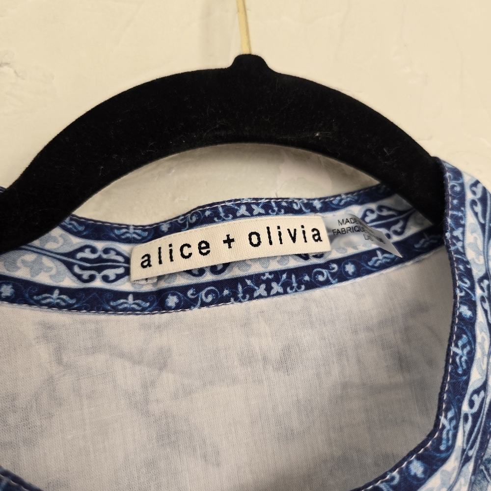 Alice + Olivia Blue and White Floral Balloon-Sleeve Blouse - Picture 11 of 13